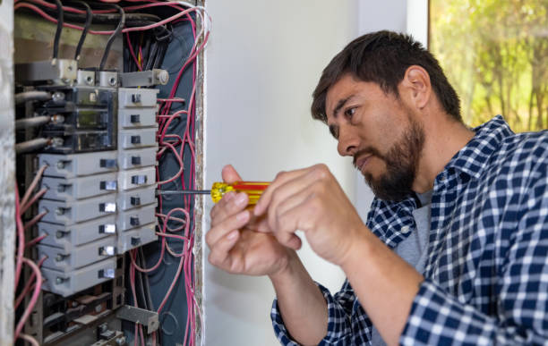 Best Local Electrician Companies  in Saks, AL